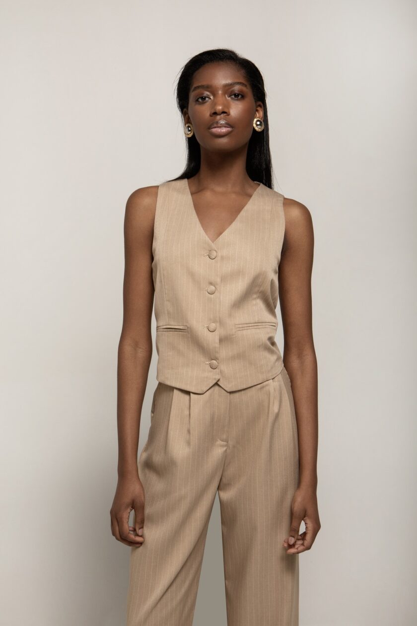 Lucia Vest love.sinnefo.cloud