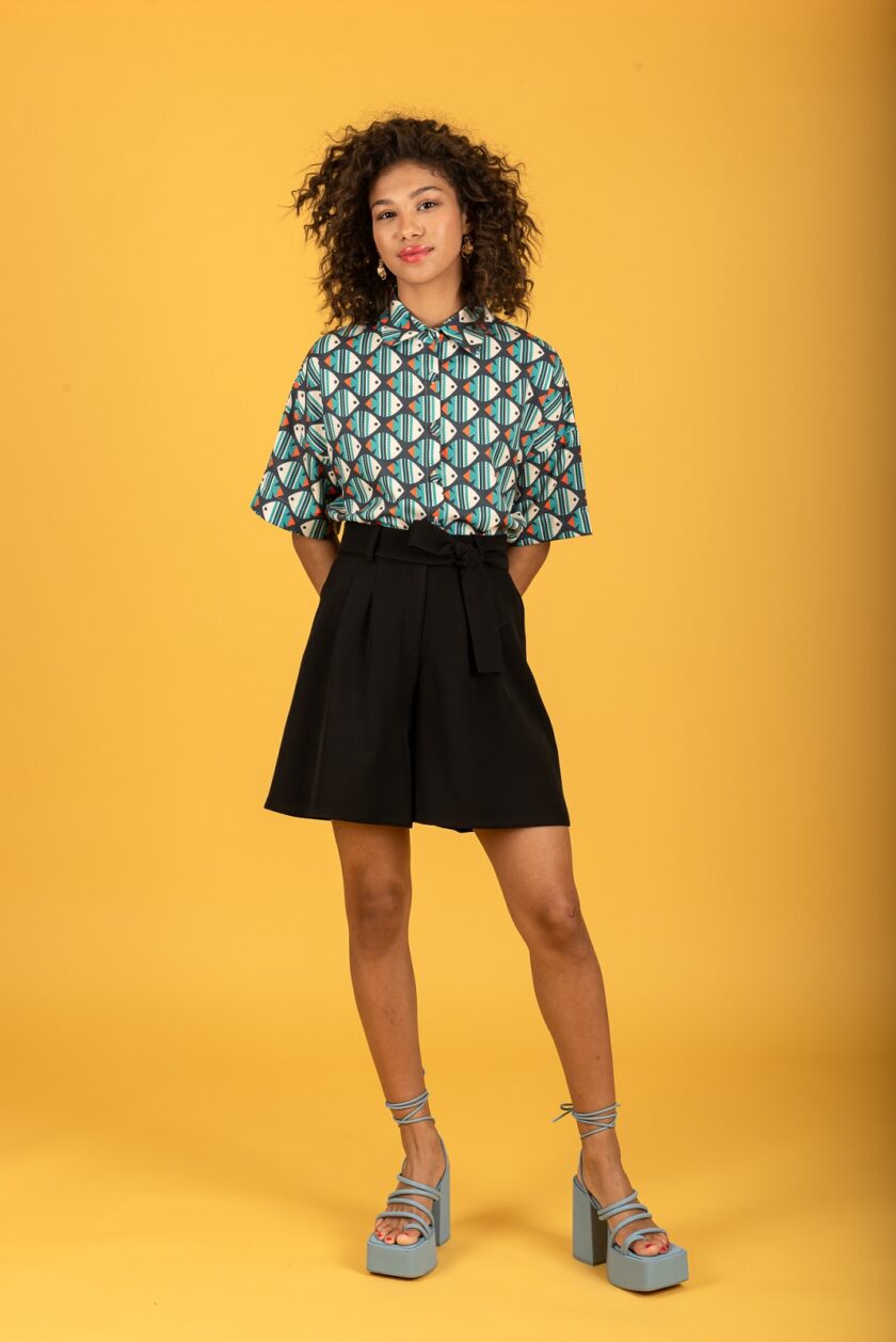 Molly Bermuda Shorts (Jet Black) love.sinnefo.cloud
