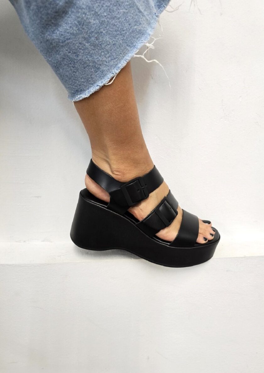 Domna Shoes (Black) love.sinnefo.cloud
