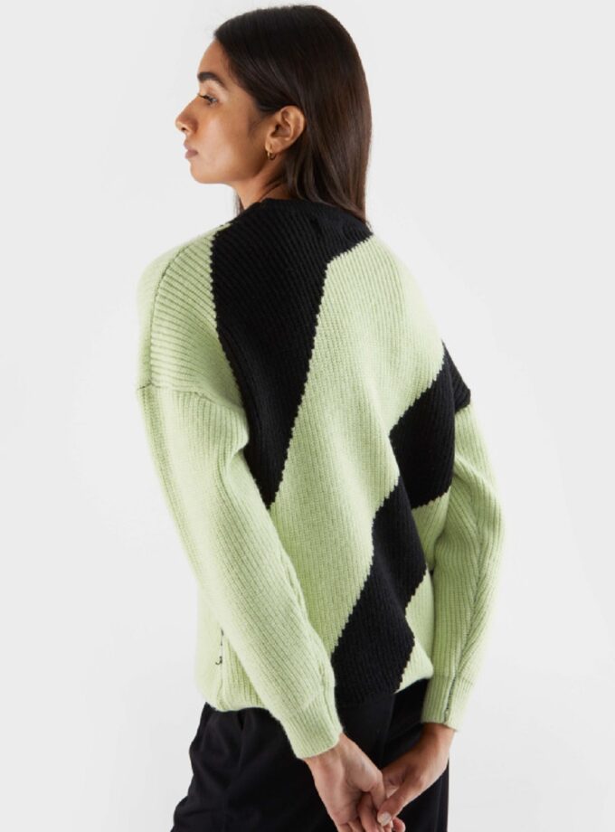 Green two-tone knit sweater love.sinnefo.cloud