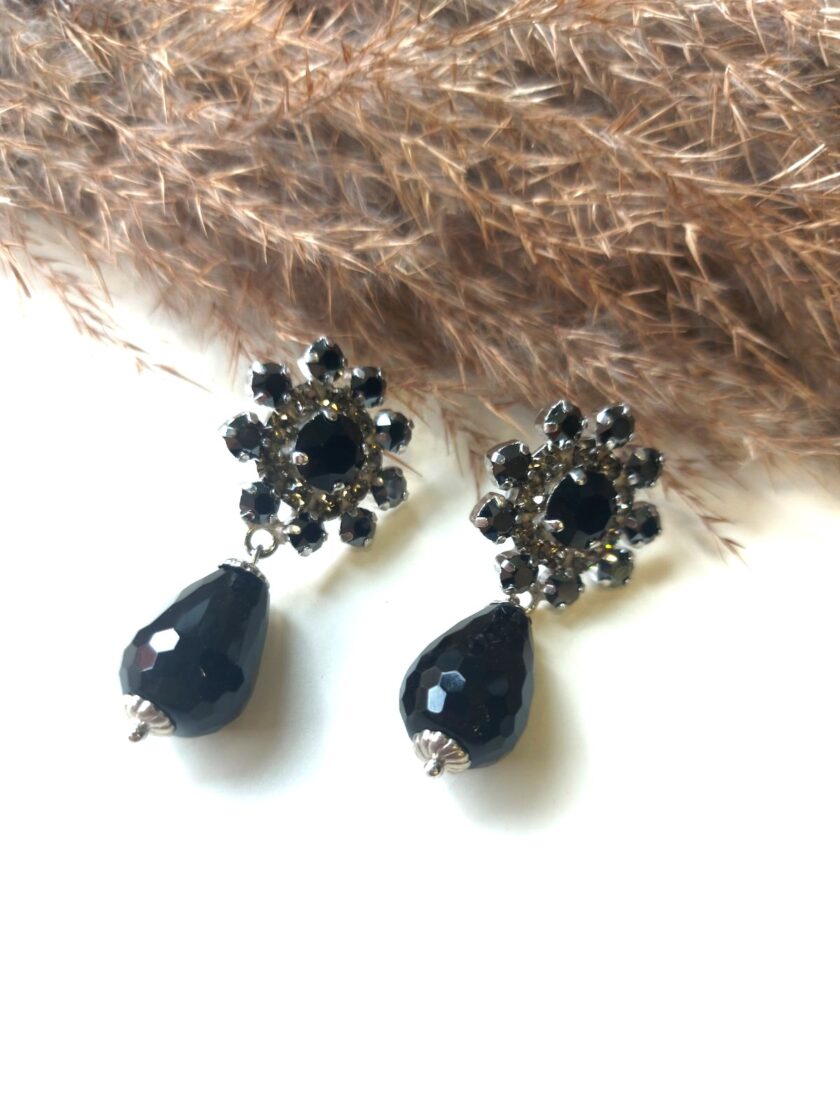 Black Margarets love.sinnefo.cloud