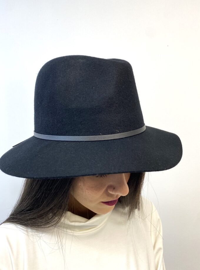 Minimal Hat (Black) love.sinnefo.cloud