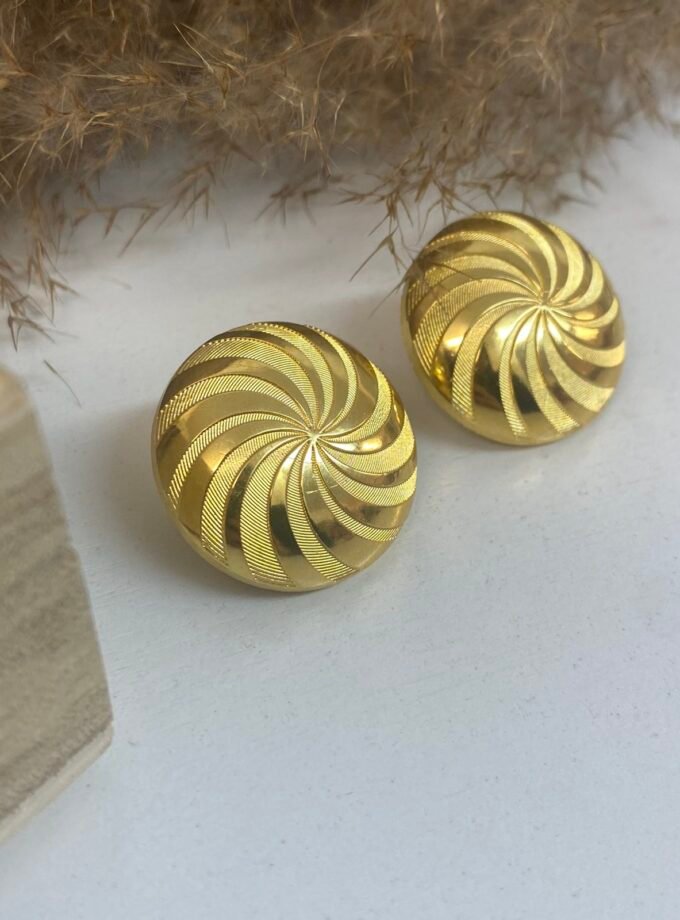 Gold Spiral love.sinnefo.cloud