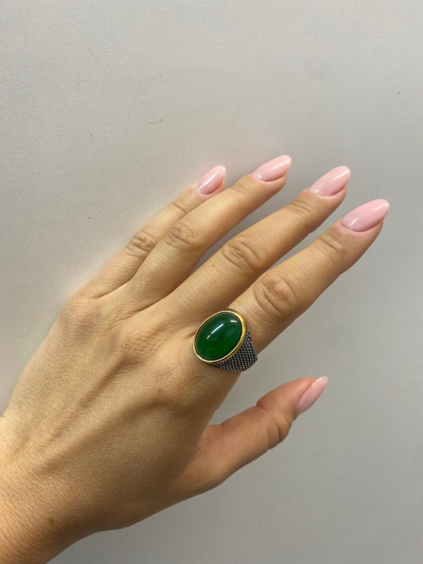 Statement Ring (Green) love.sinnefo.cloud