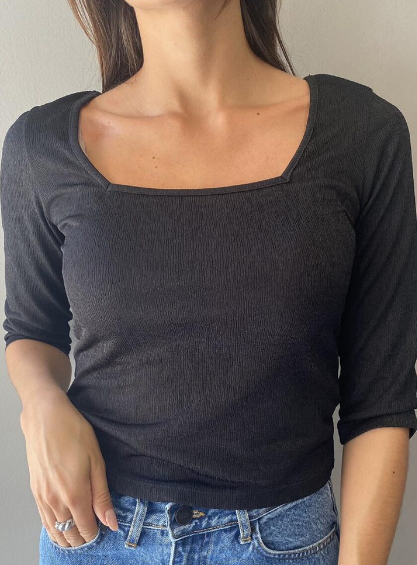 Basic Longsleeve Top (Black) love.sinnefo.cloud