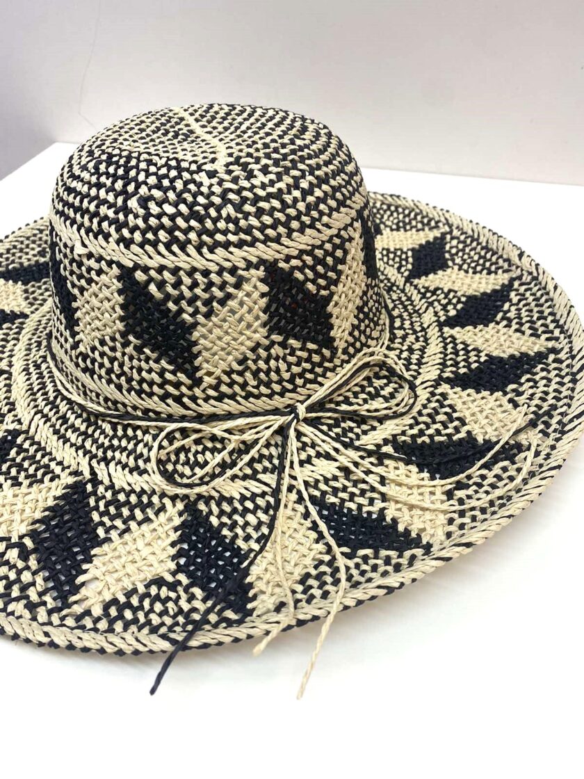 Multicolour Hat love.sinnefo.cloud
