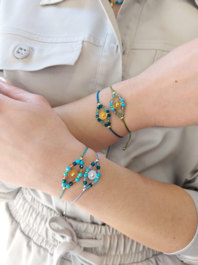 Crystal Eyes Bracelets love.sinnefo.cloud