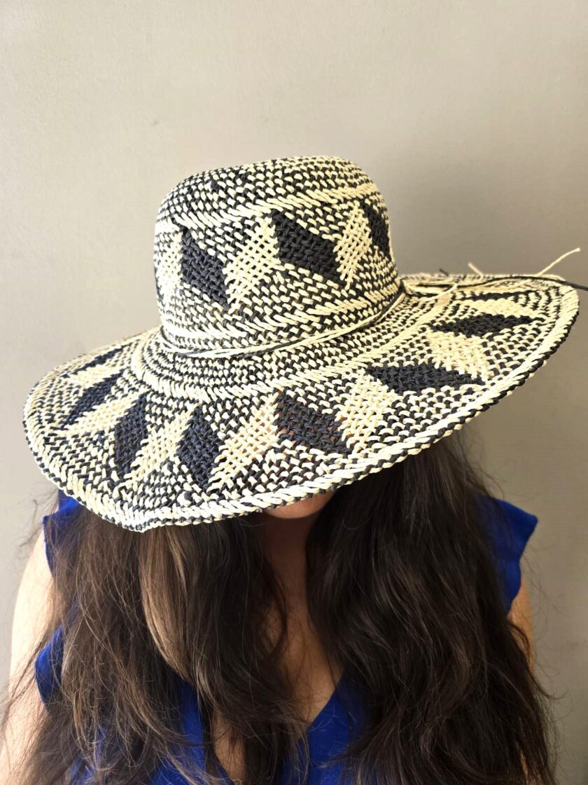 Multicolour Hat love.sinnefo.cloud