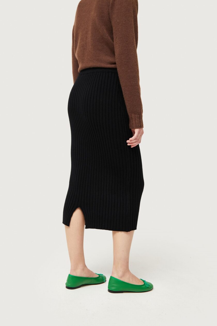 Knitted midi skirt lovebyhands.gr