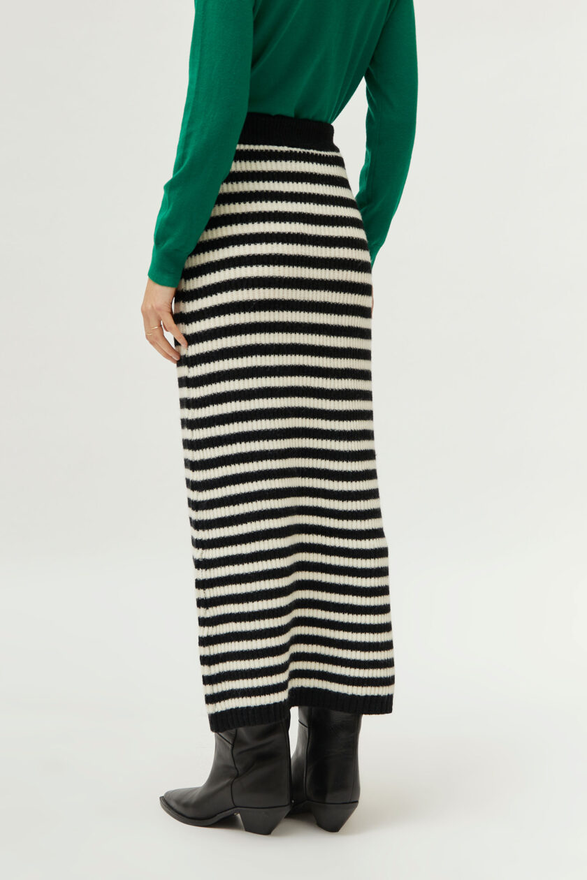 Long black striped knit skirt lovebyhands.gr