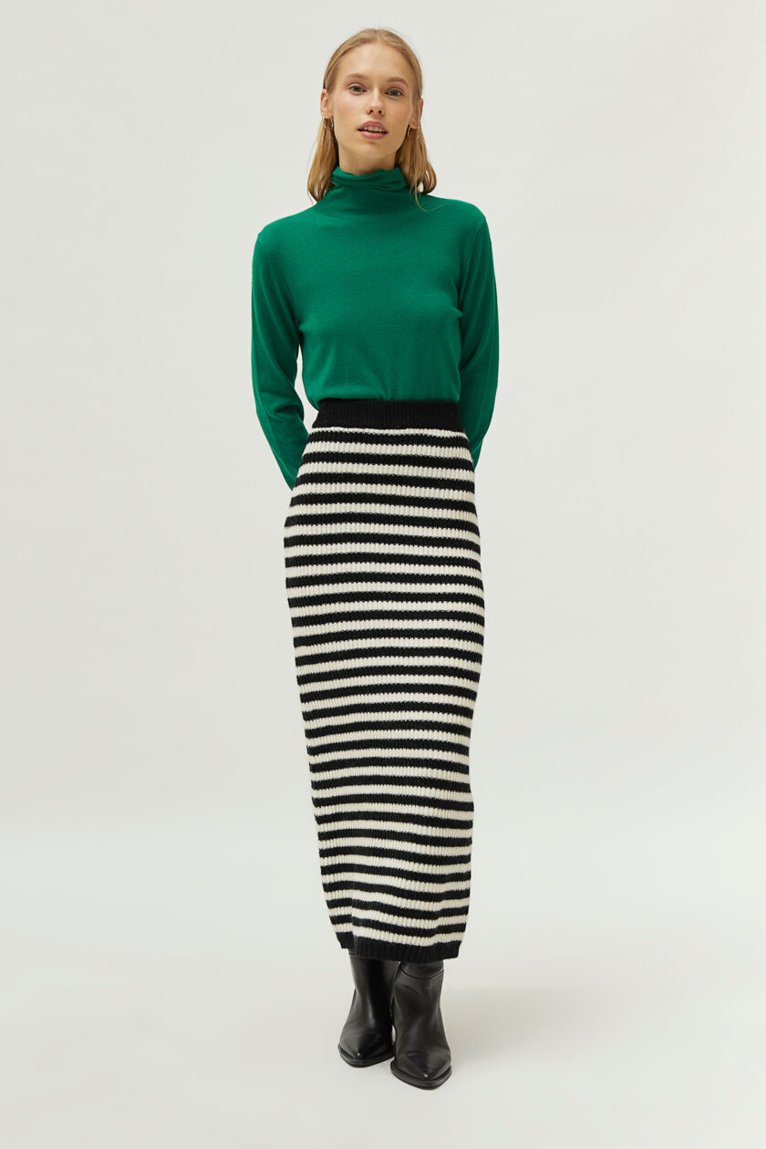 Long black striped knit skirt lovebyhands.gr