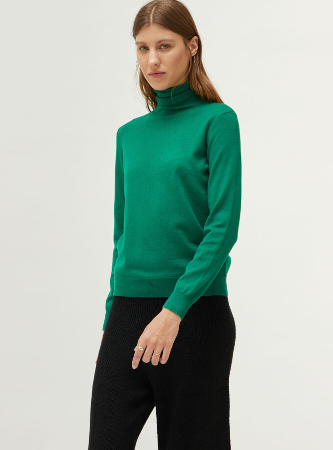 Green turtleneck sweater lovebyhands.gr