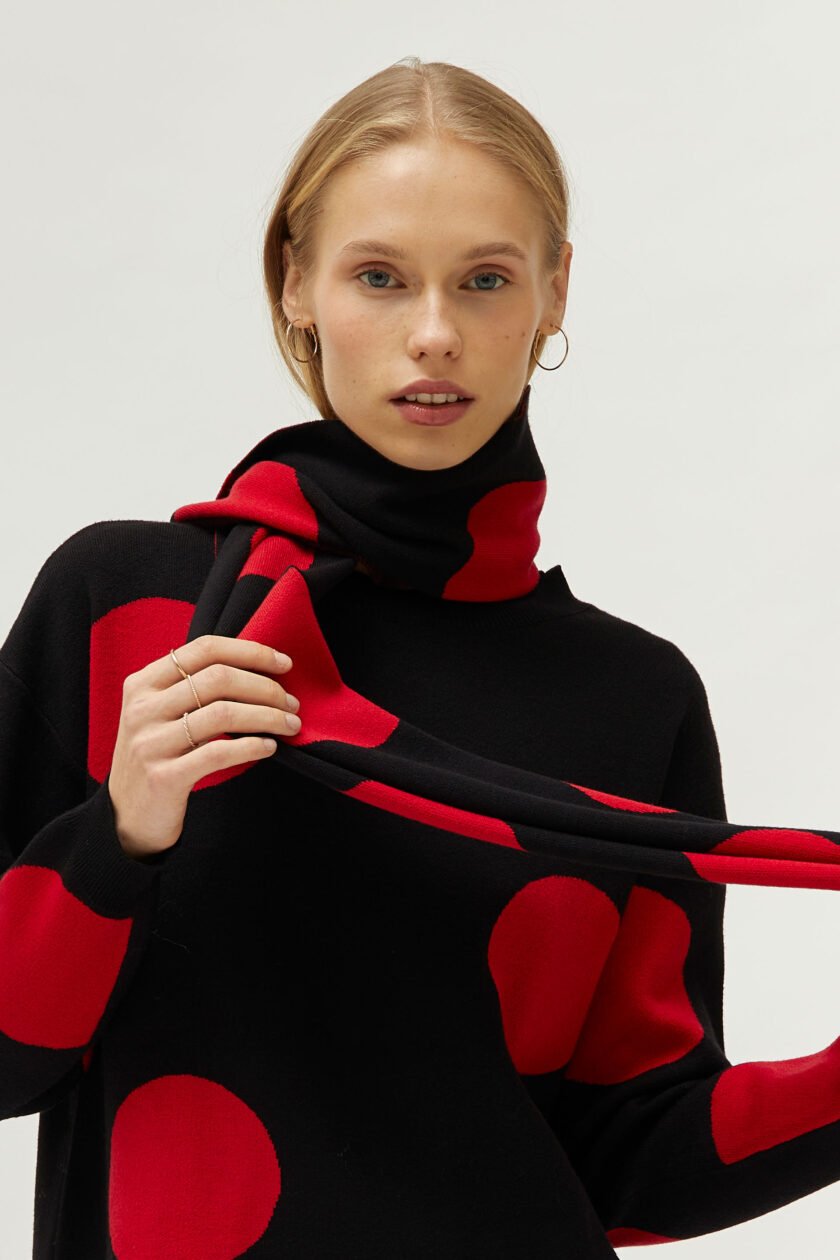 Red polka dot printed jacquard knit scarf lovebyhands.gr