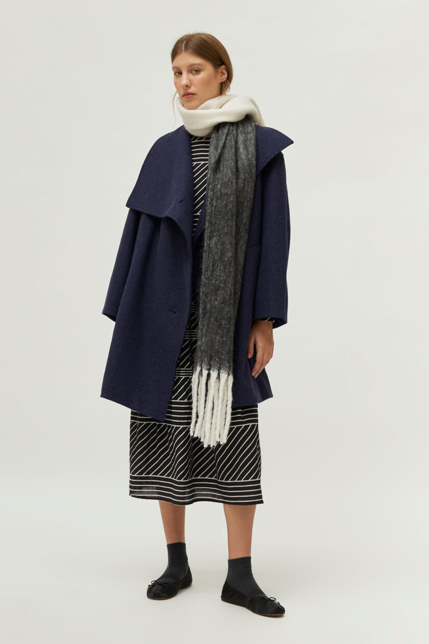 Navy blue turtleneck coat lovebyhands.gr