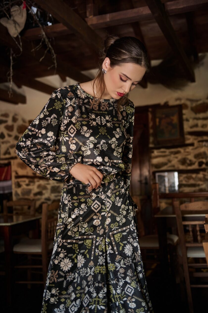 Olivia Top lovebyhands.gr
