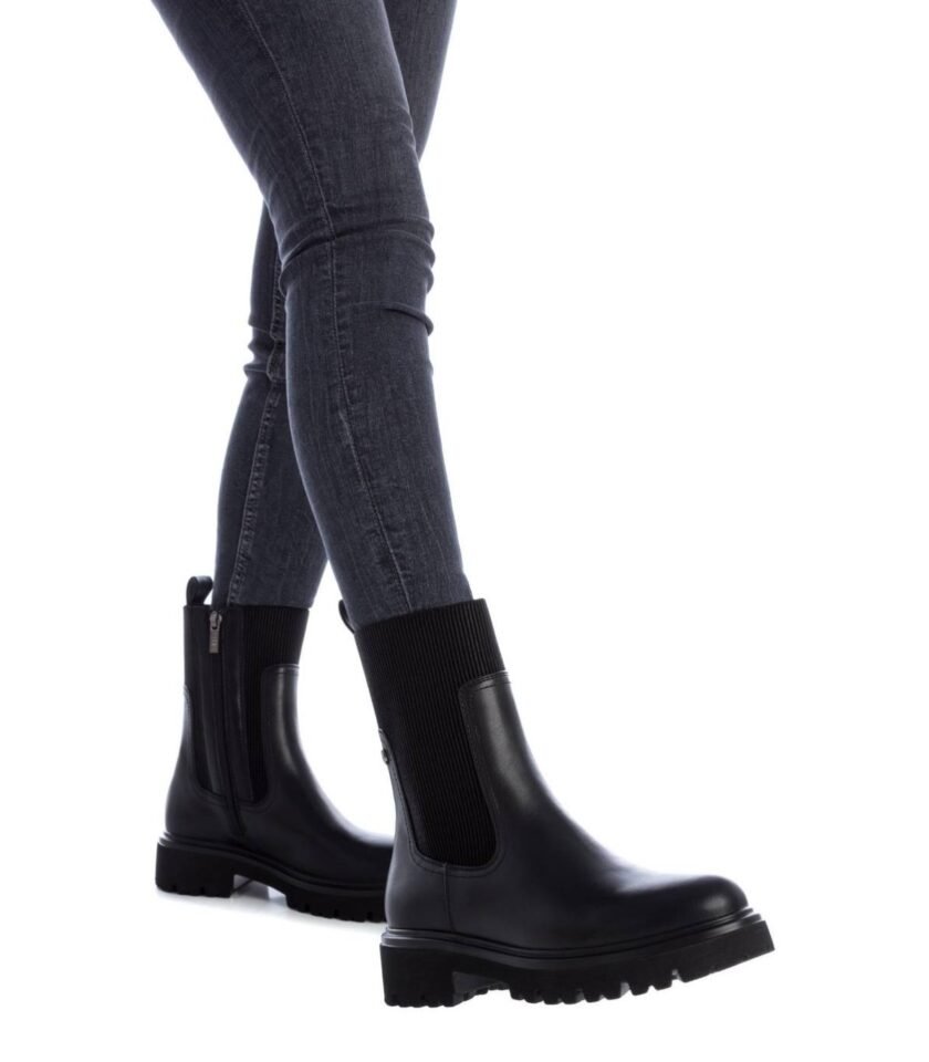 Skiny Boots lovebyhands.gr