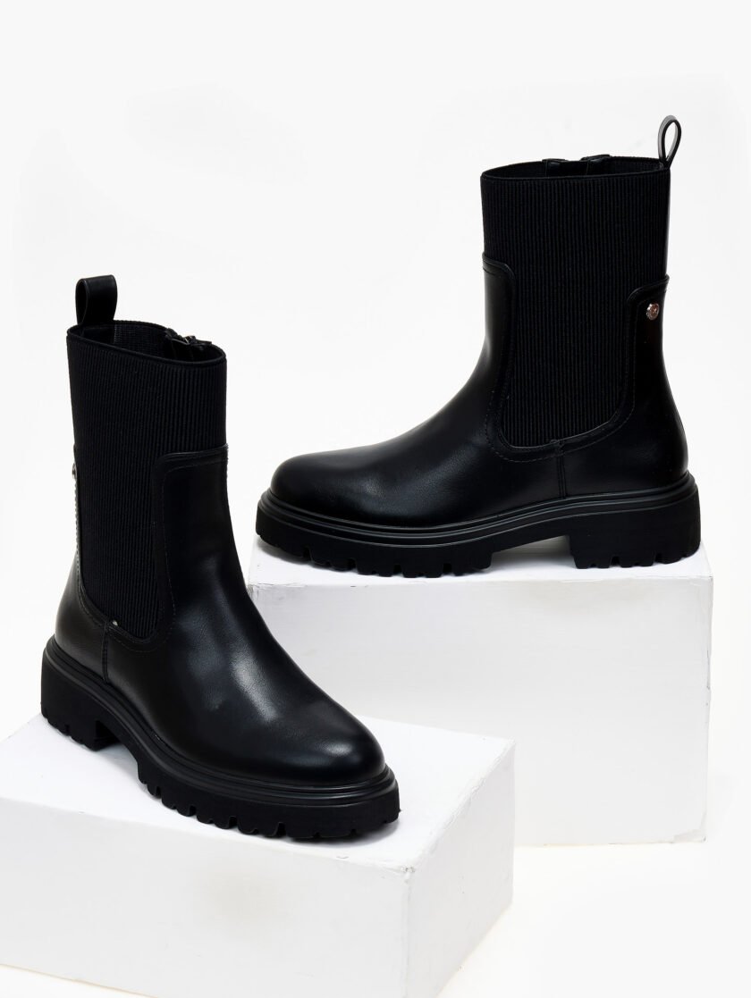 Skiny Boots lovebyhands.gr