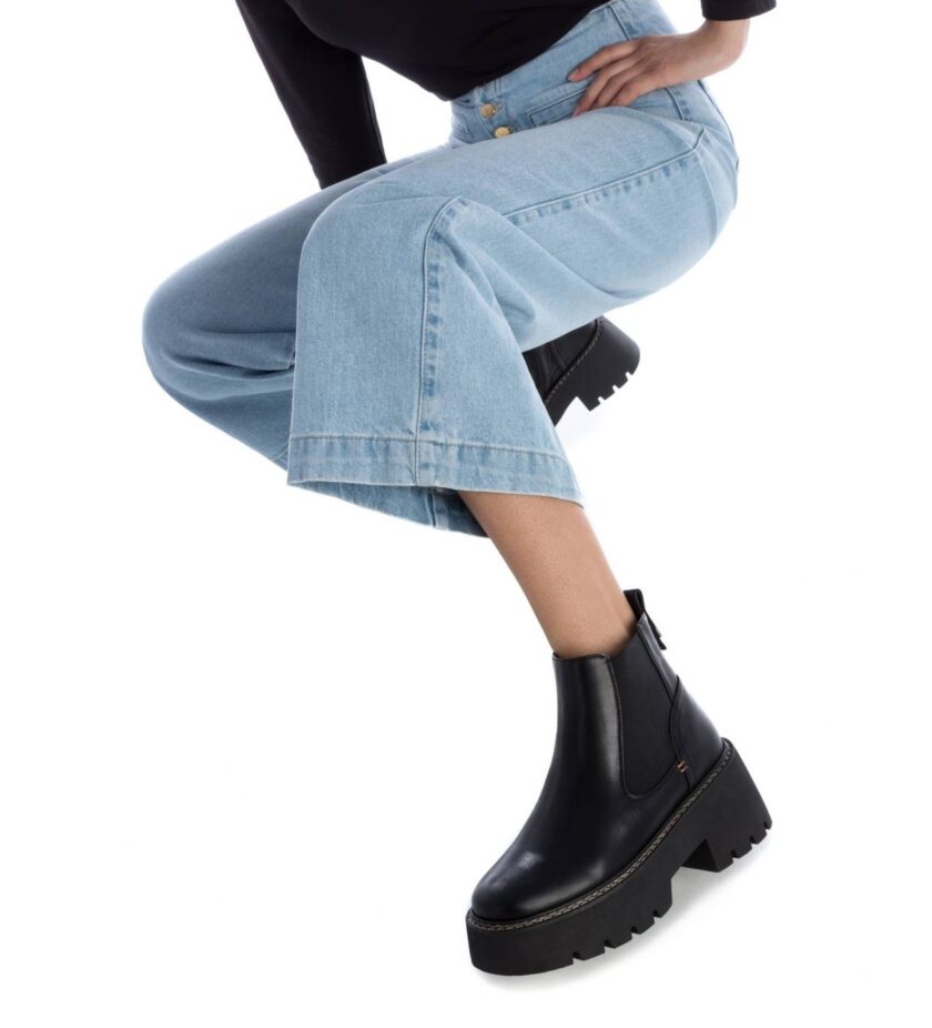 Gaia Boots lovebyhands.gr