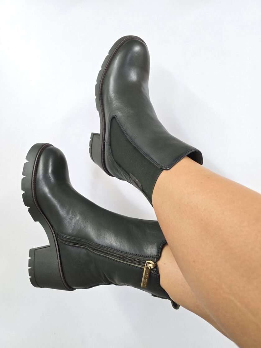 Olive Boots lovebyhands.gr