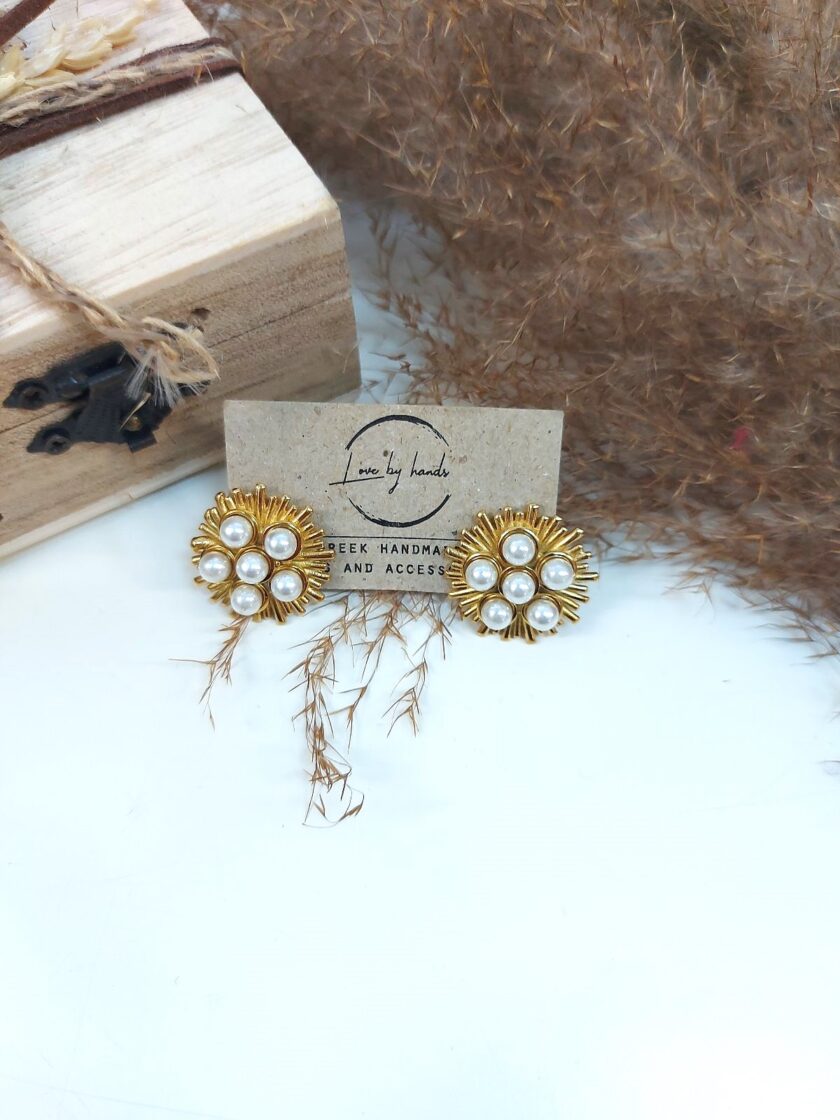 Pearl Flower lovebyhands.gr