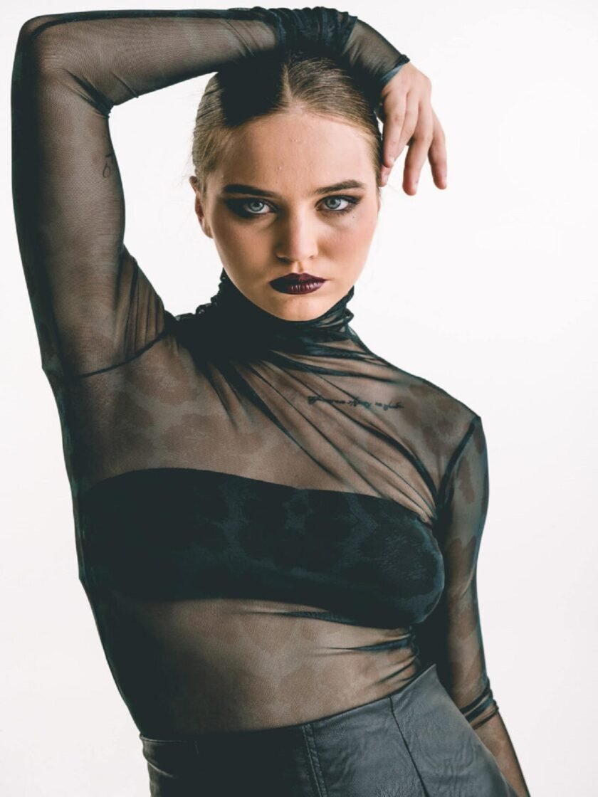 Leo Green Mesh Top lovebyhands.gr