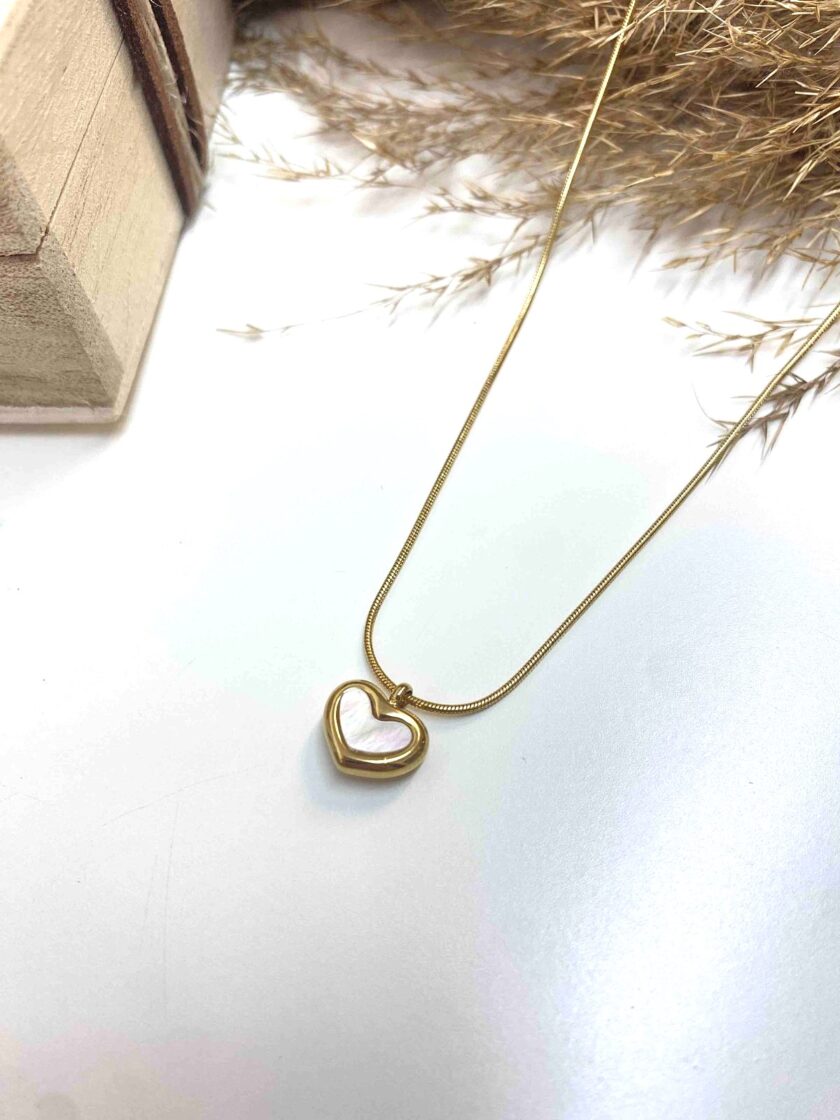 Love Necklaces lovebyhands.gr