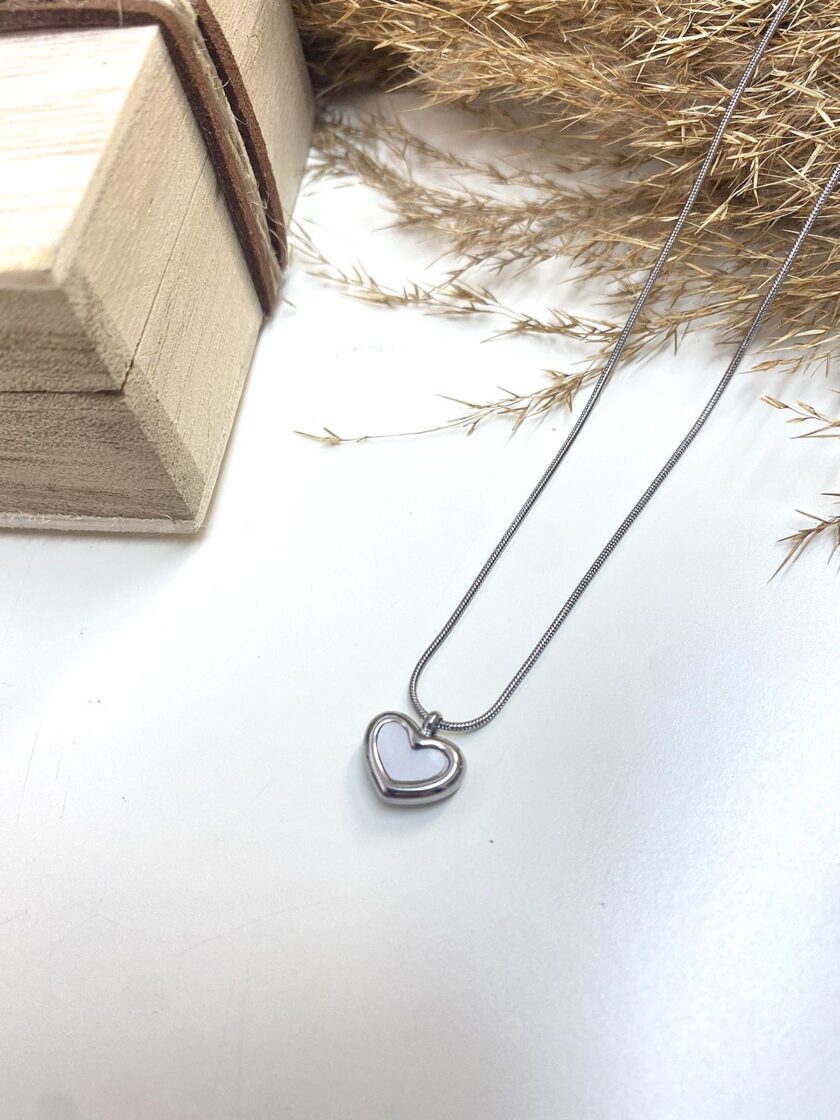 Love Necklaces lovebyhands.gr