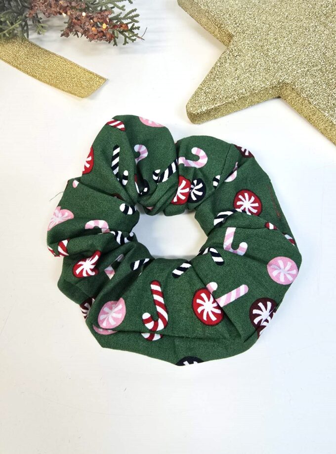 Candy Cane scrunchie lovebyhands.gr