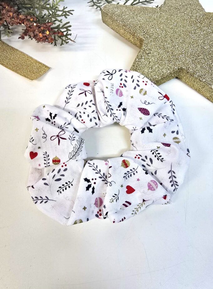 Christimas spirit scrunchie lovebyhands.gr