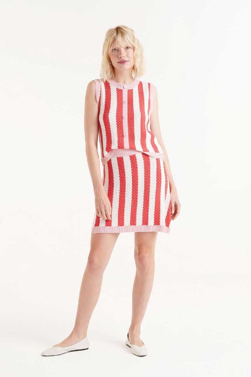 Short skirt with red stripes lovebyhands.gr