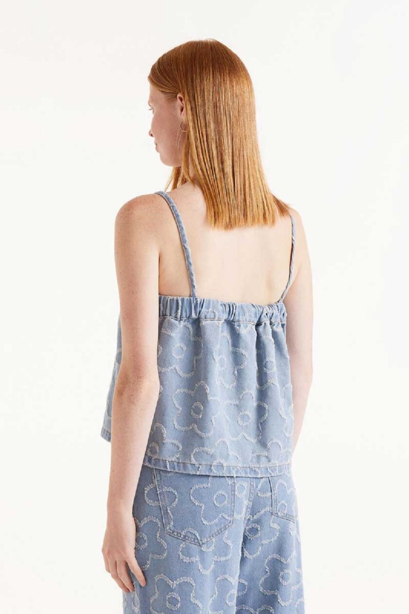 Denim top with woven flowers lovebyhands.gr