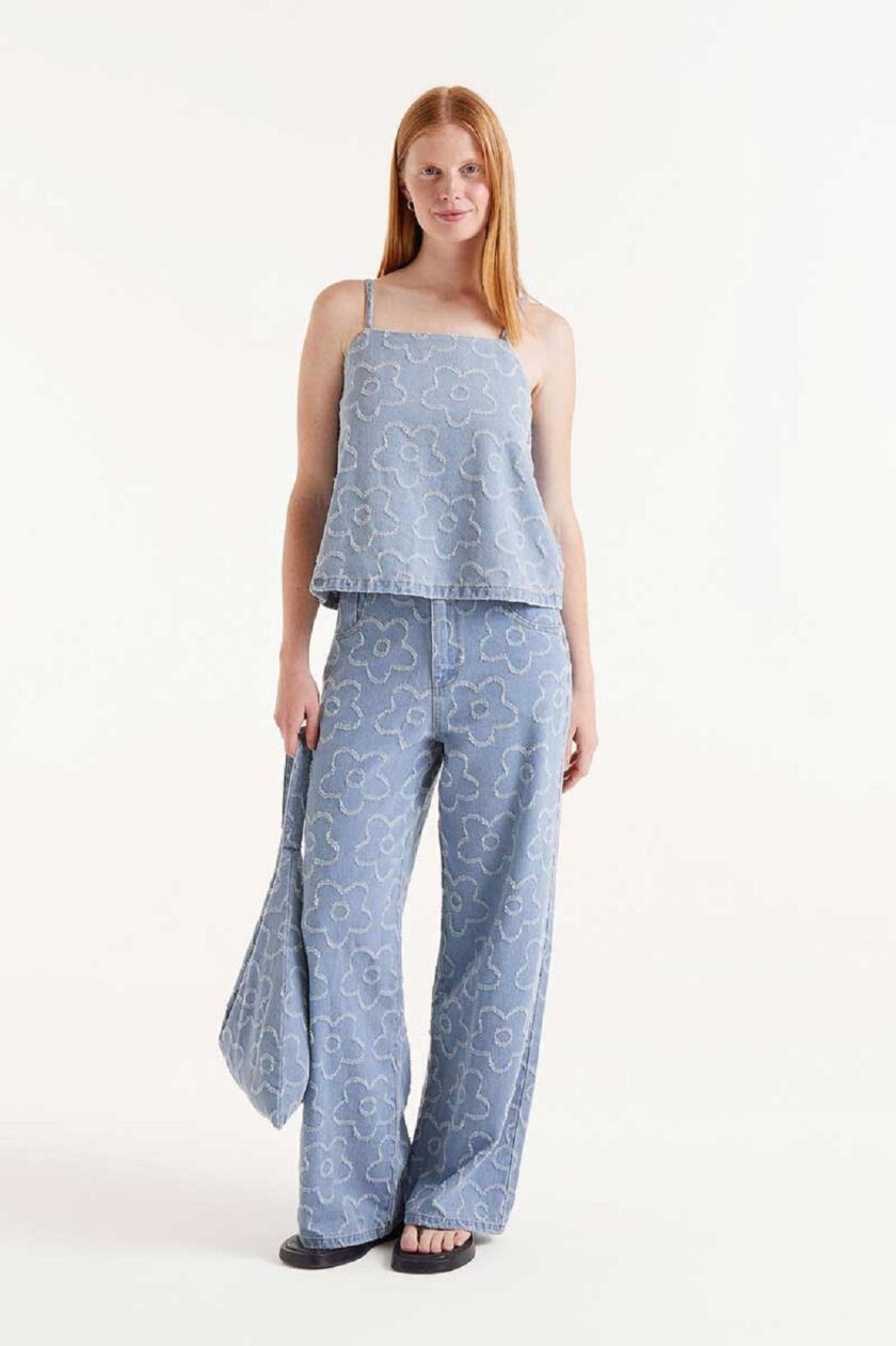 Denim top with woven flowers lovebyhands.gr