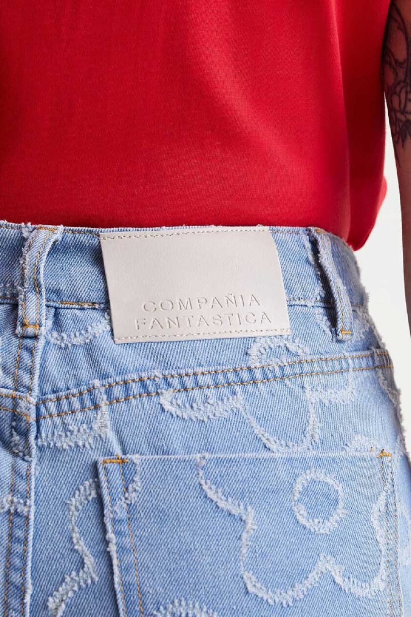 Denim jeans with woven flowers lovebyhands.gr