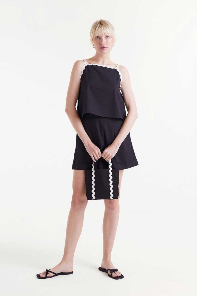 Black picunela strappy top lovebyhands.gr