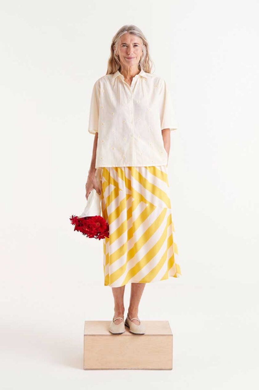 Yellow shirt with daises lovebyhands.gr