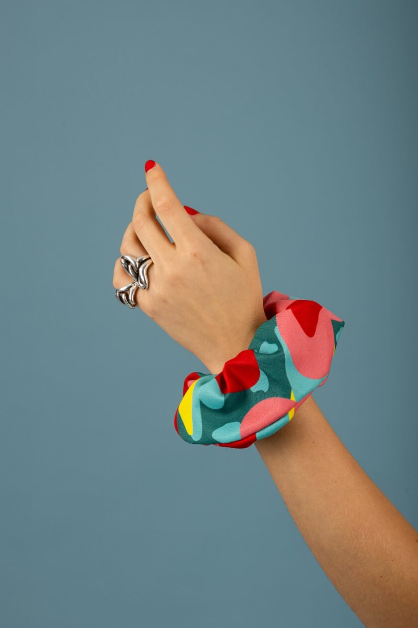 Julieta scrunchie lovebyhands.gr