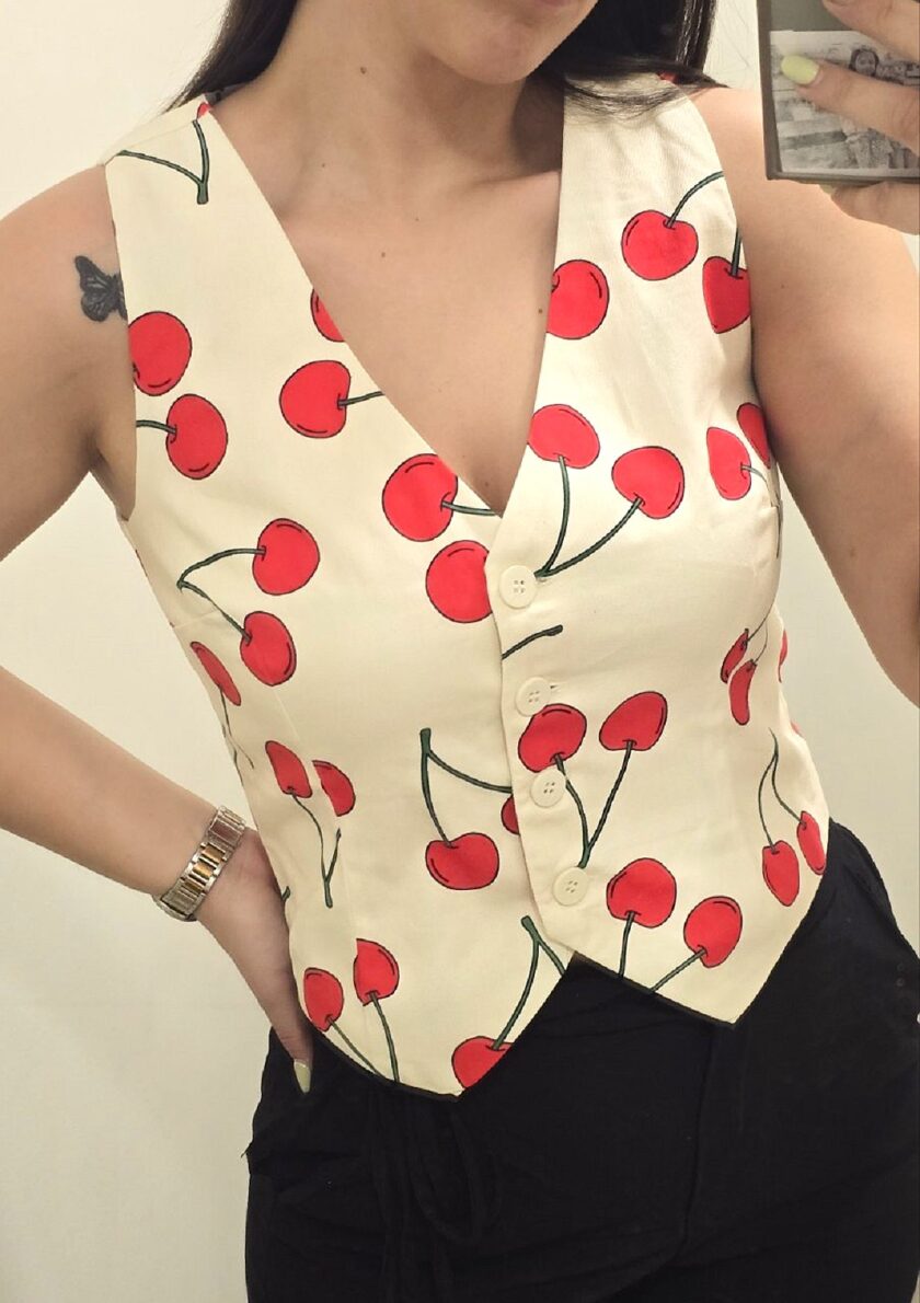 Cherry print tailored vest lovebyhands.gr