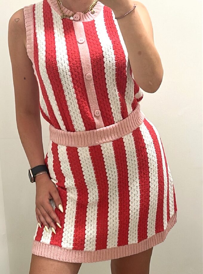 Short skirt with red stripes lovebyhands.gr