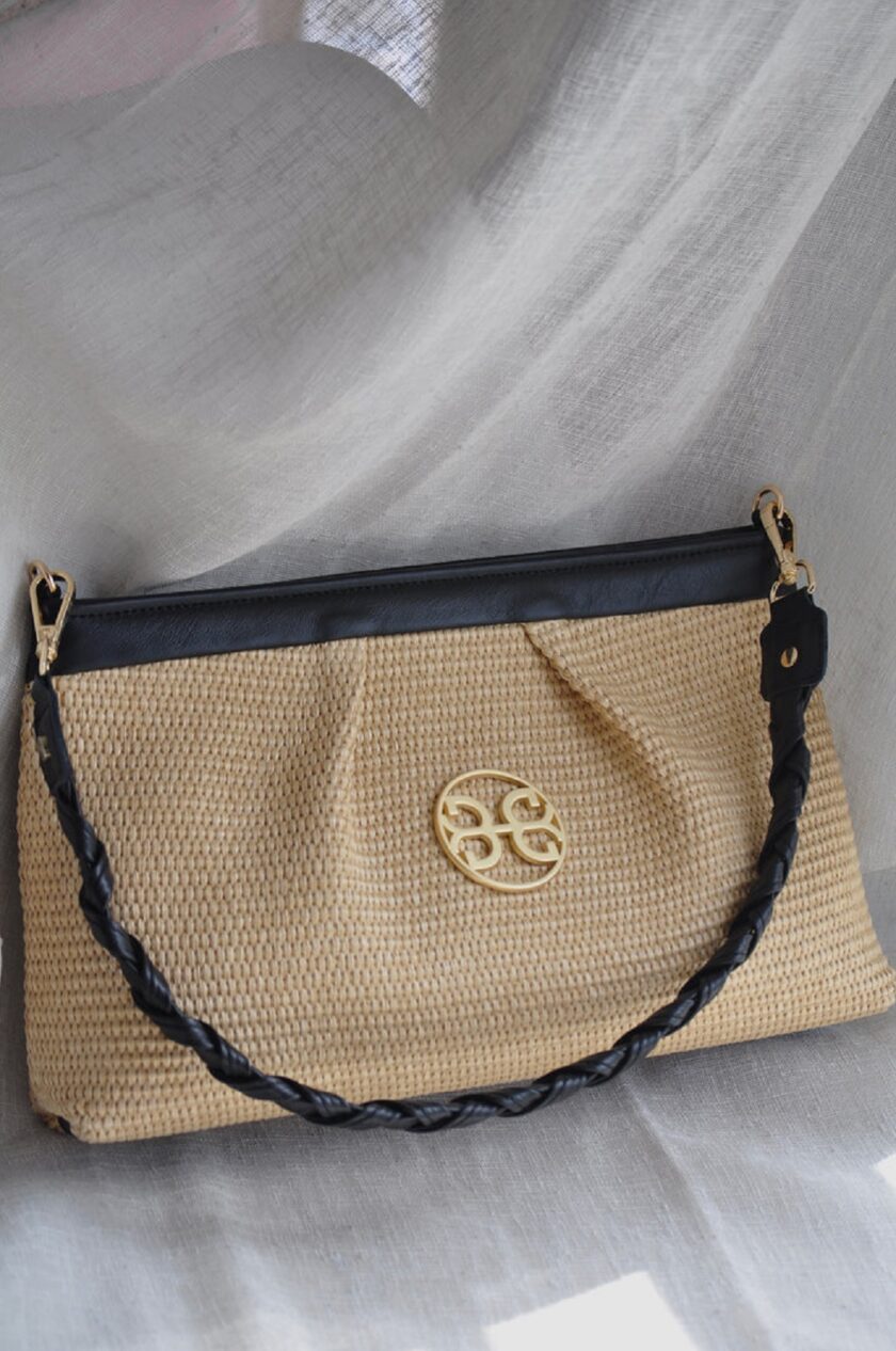 Kiss Large Raffia Pouch - Black lovebyhands.gr