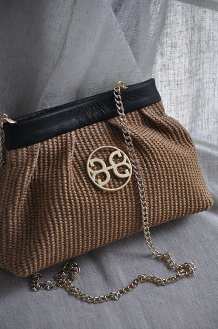 Kiss Raffia Pouch - Black lovebyhands.gr