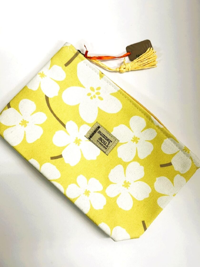 Toiletry Bag- Yellow lovebyhands.gr