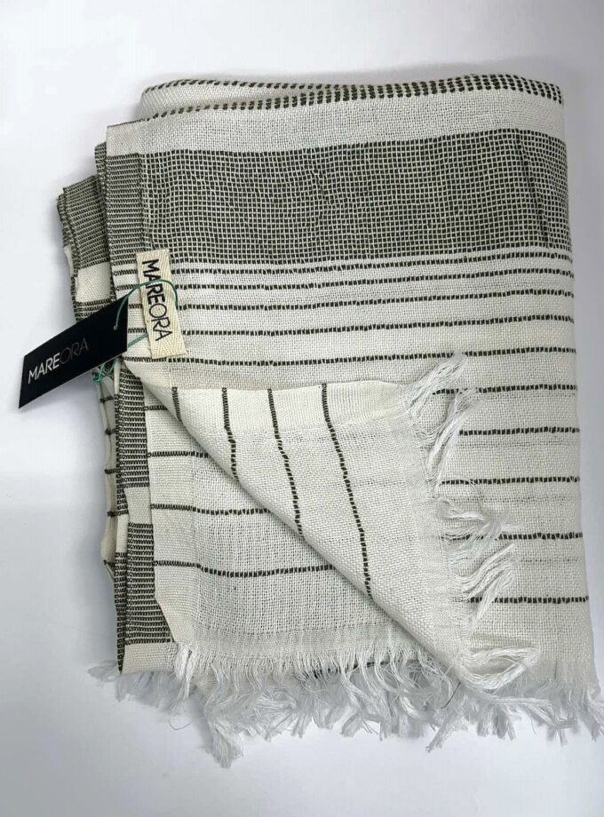 Stitches Towel - Forest Green lovebyhands.gr