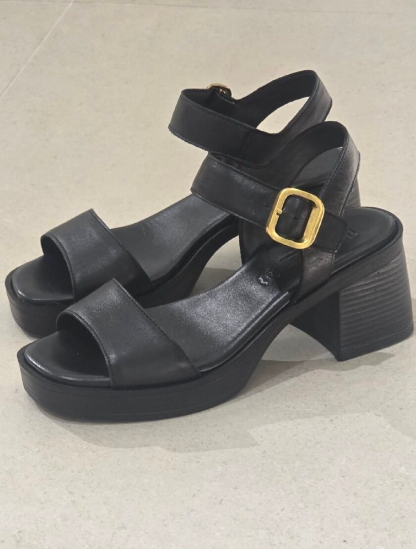 Gio Heels lovebyhands.gr