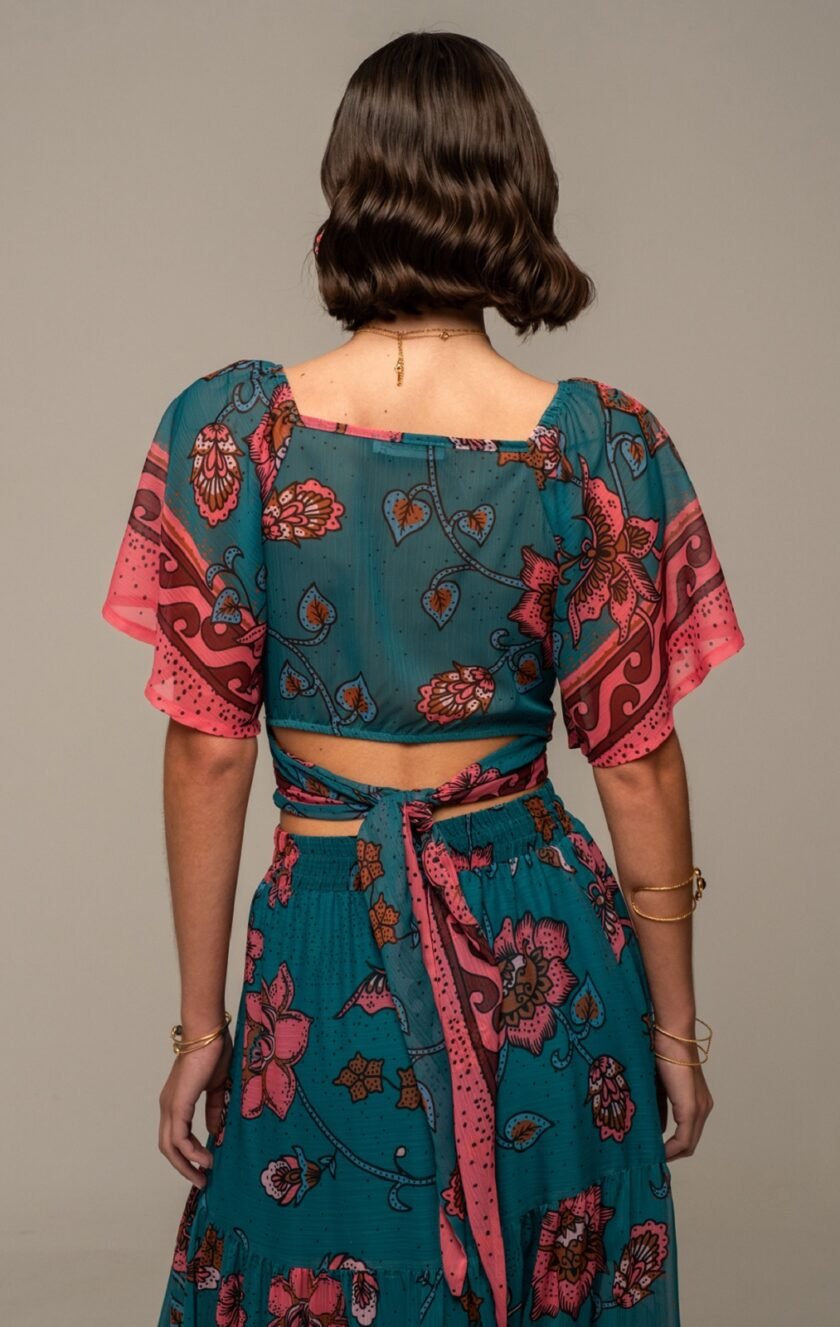 Magnolia Wrap Crop Top lovebyhands.gr
