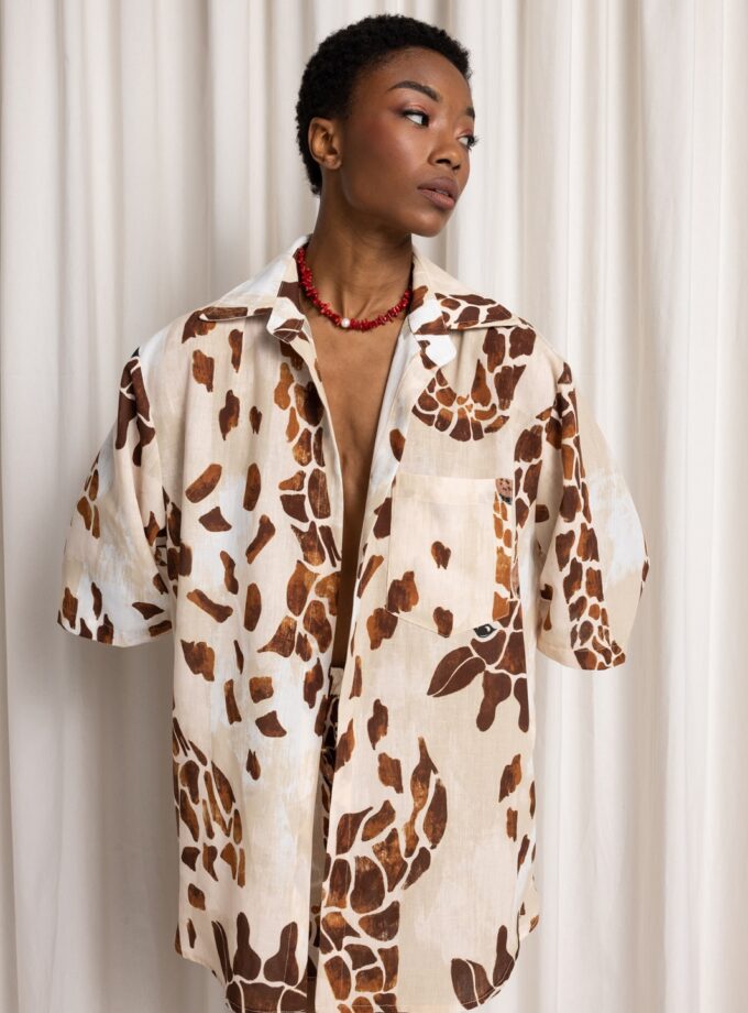 Giraffe Unisex Shirt lovebyhands.gr