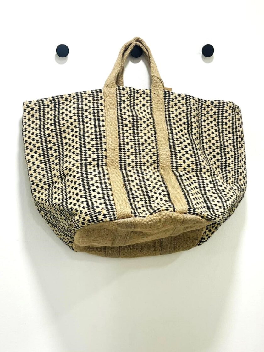 Beach Bag – Beige & Black lovebyhands.gr