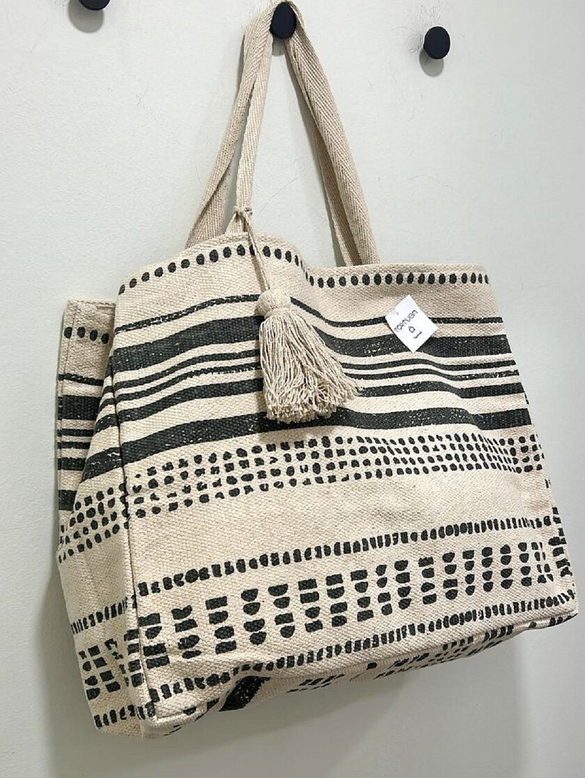Beach Bag – Black & Beige lovebyhands.gr