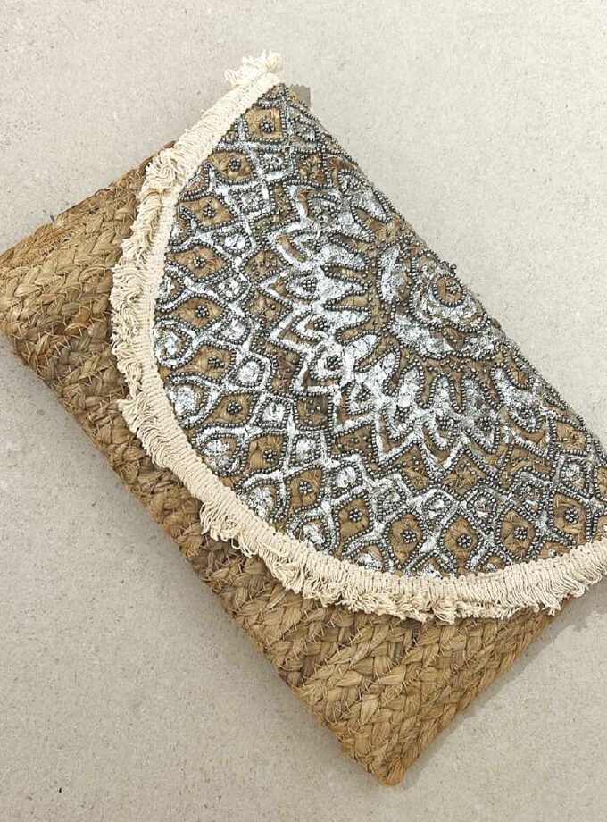 Τσάντα ώμου - Beige & Silver lovebyhands.gr
