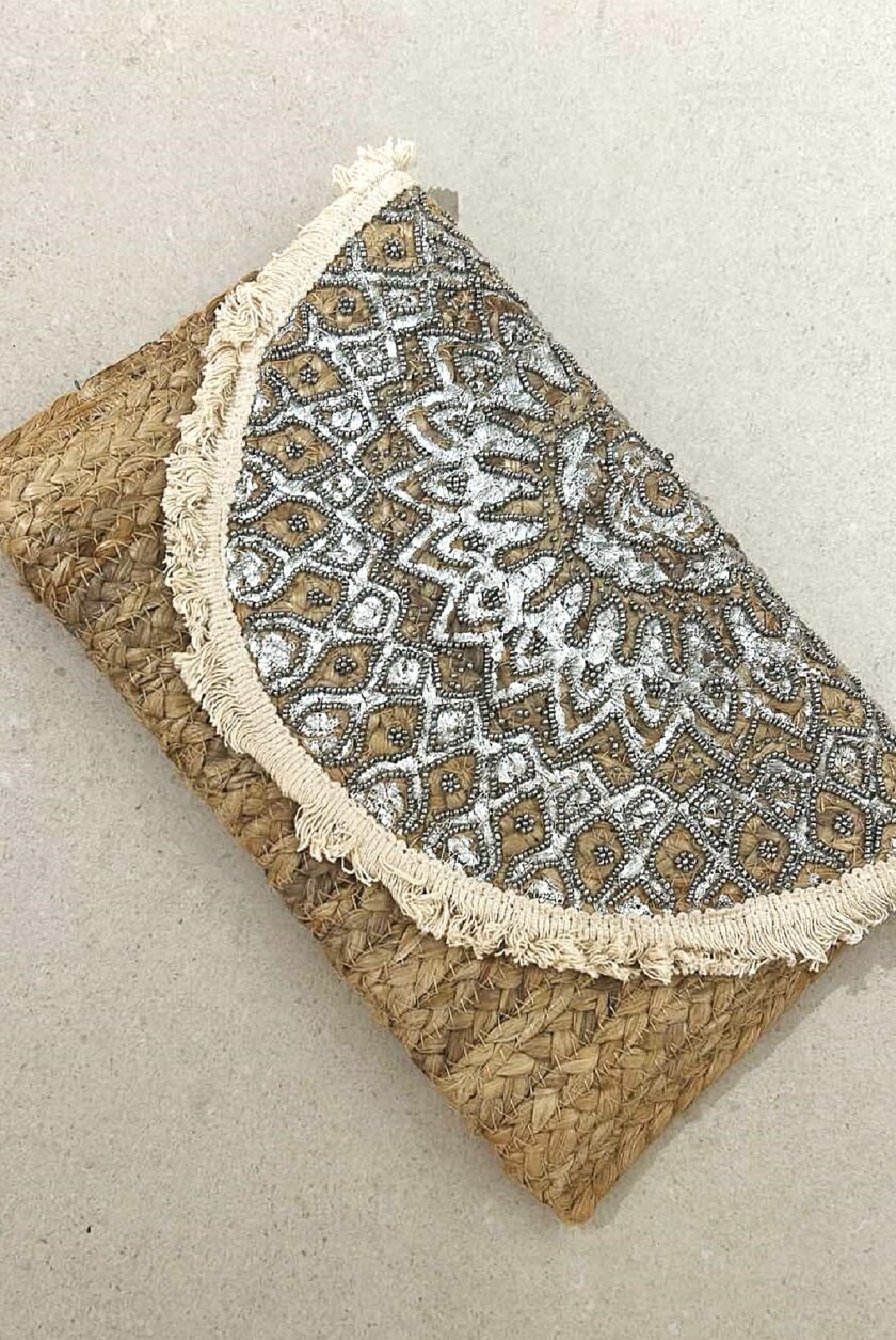 Τσάντα ώμου - Beige & Silver lovebyhands.gr