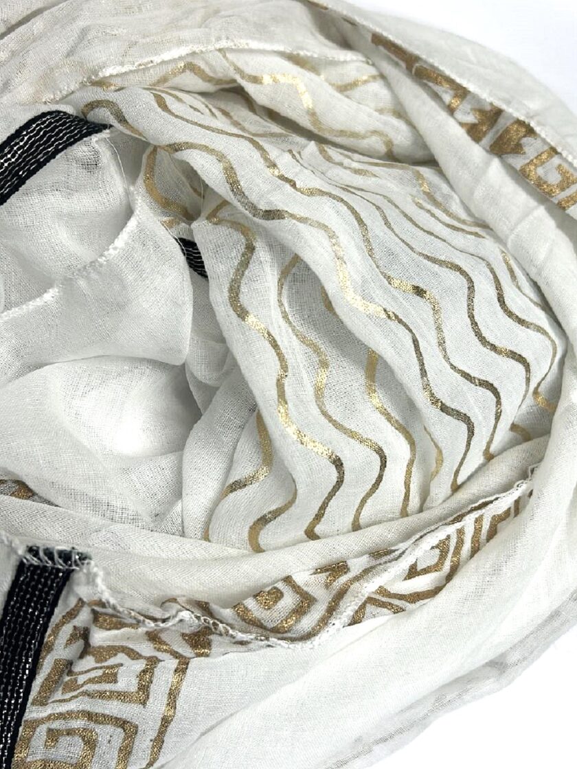 White With Gold Details Pareo lovebyhands.gr